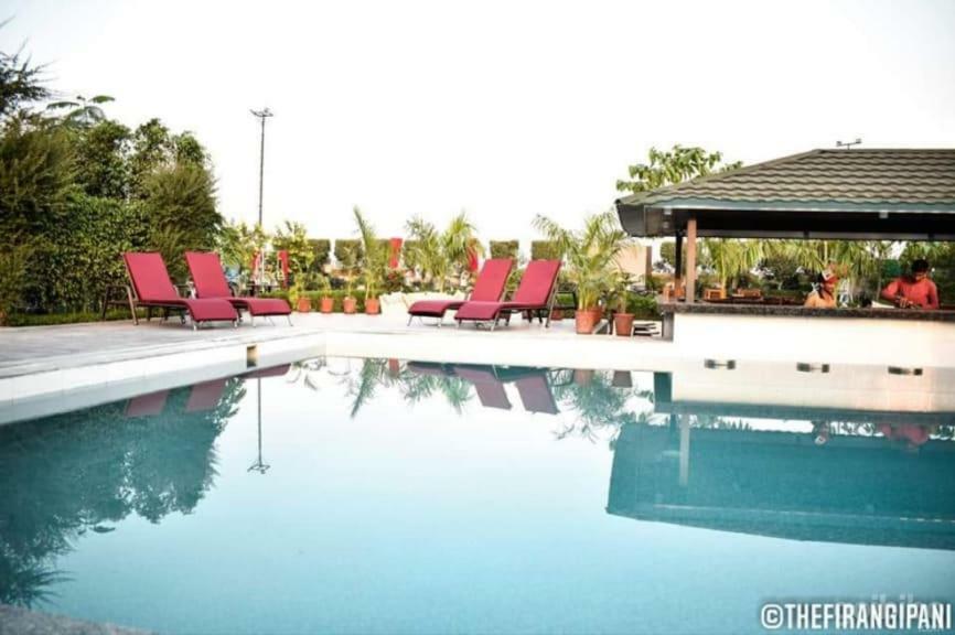 The Firangipani Country Resort Rājpura Exterior photo